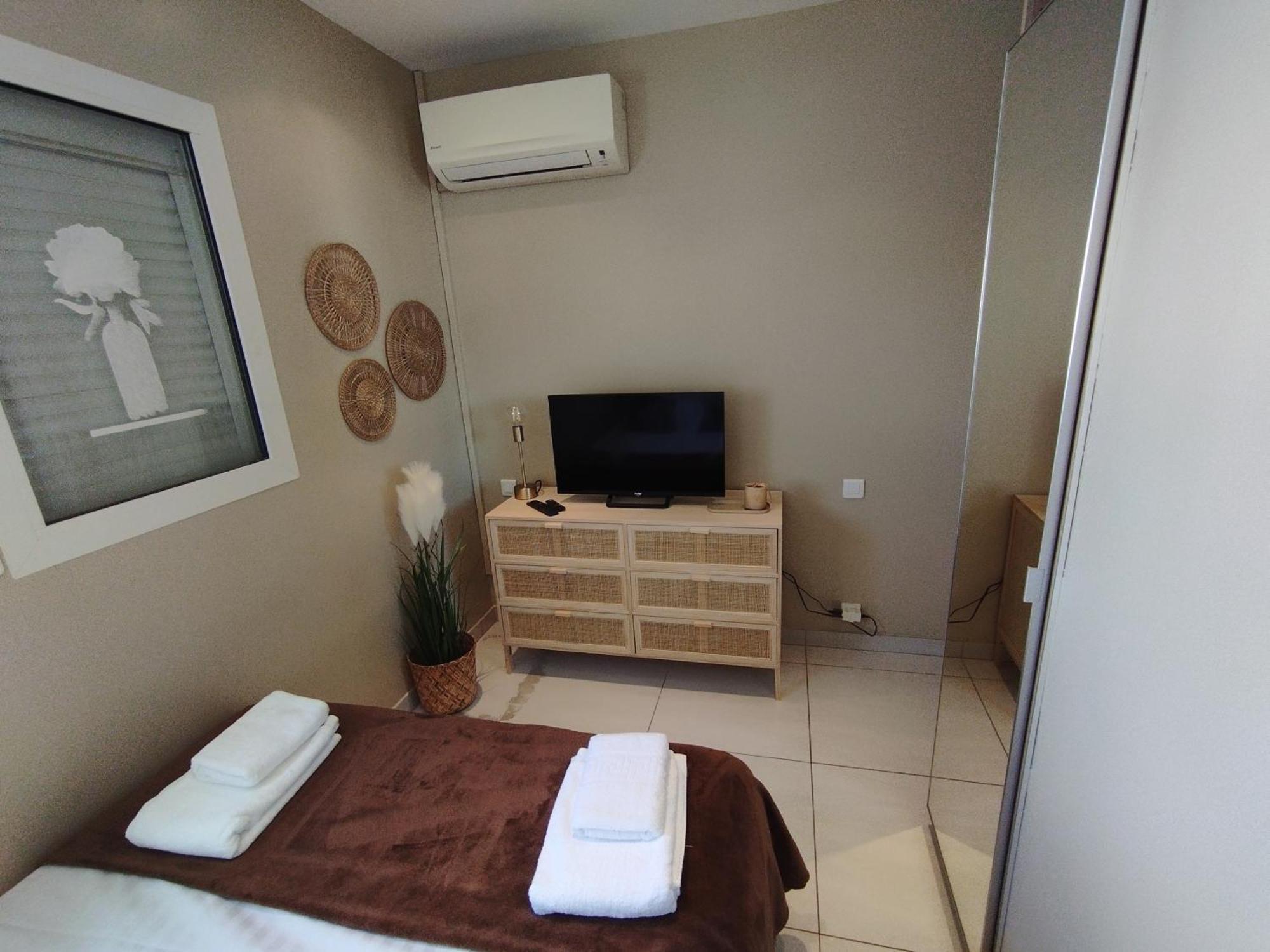 Cannes Palm Beach Parking, Clim, Wifi Plage 2' A Pieds Extérieur photo